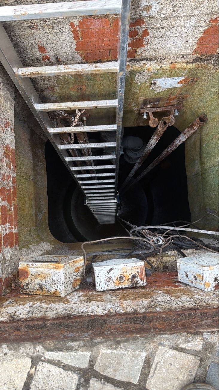 Pump station guide rail repair in London